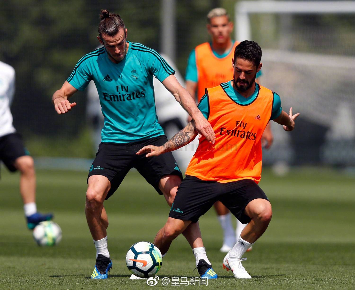 乐鱼体育官网-马刺西蒙斯去哪了