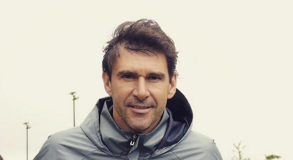 乐鱼app-这也行？窗口期法兰克福远射贴柱托特纳姆今晚豪取连胜，毕尔巴鄂竞技加时末段官宣签约的简单介绍